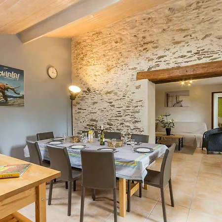 Holiday home Ancien Batiment De Ferme Renove Entre Nantes Et Pornic Avec Jardin Et Activites - Fr-1-306-1028 Port-Saint-Pere