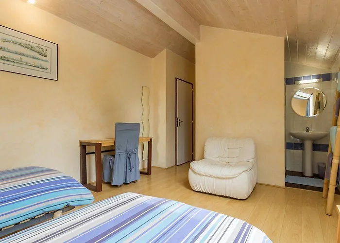 Дом отдыха Ancien Batiment De Ferme Renove Entre Nantes Et Pornic Avec Jardin Et Activites - Fr-1-306-1028 Порт-Сен-Пьер