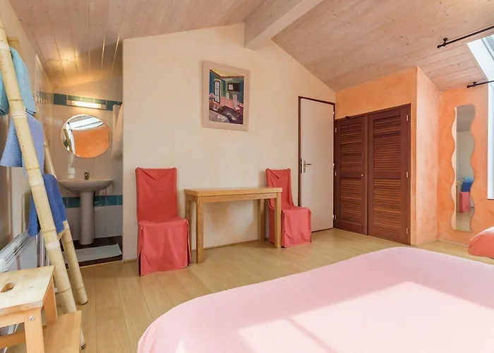 Дом отдыха Ancien Batiment De Ferme Renove Entre Nantes Et Pornic Avec Jardin Et Activites - Fr-1-306-1028