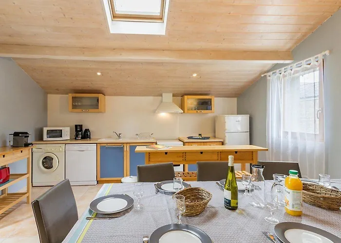 Дом отдыха Ancien Batiment De Ferme Renove Entre Nantes Et Pornic Avec Jardin Et Activites - Fr-1-306-1028